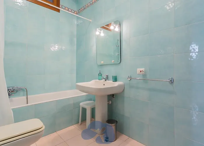 Airport House * Bari