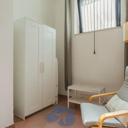 Airport House Apartamento *