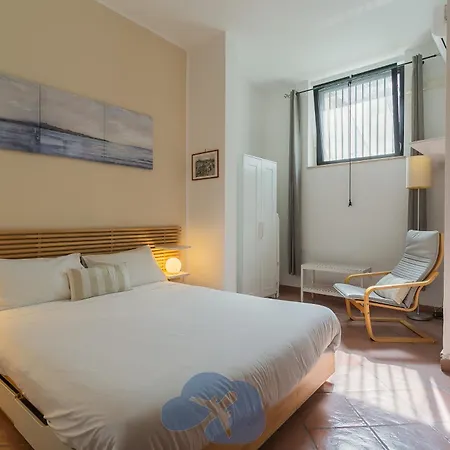 Апартаменты Airport House Бари